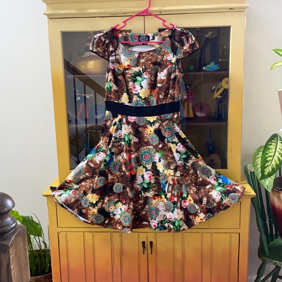 Hearts and Roses Dress - Picture 1 of 5